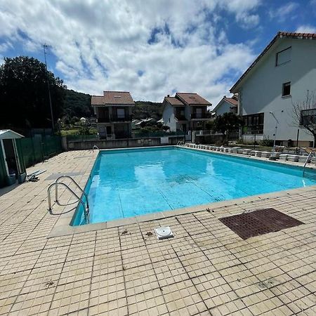 Chalet En Urbanizacion Con Piscina Argoños Exteriör bild